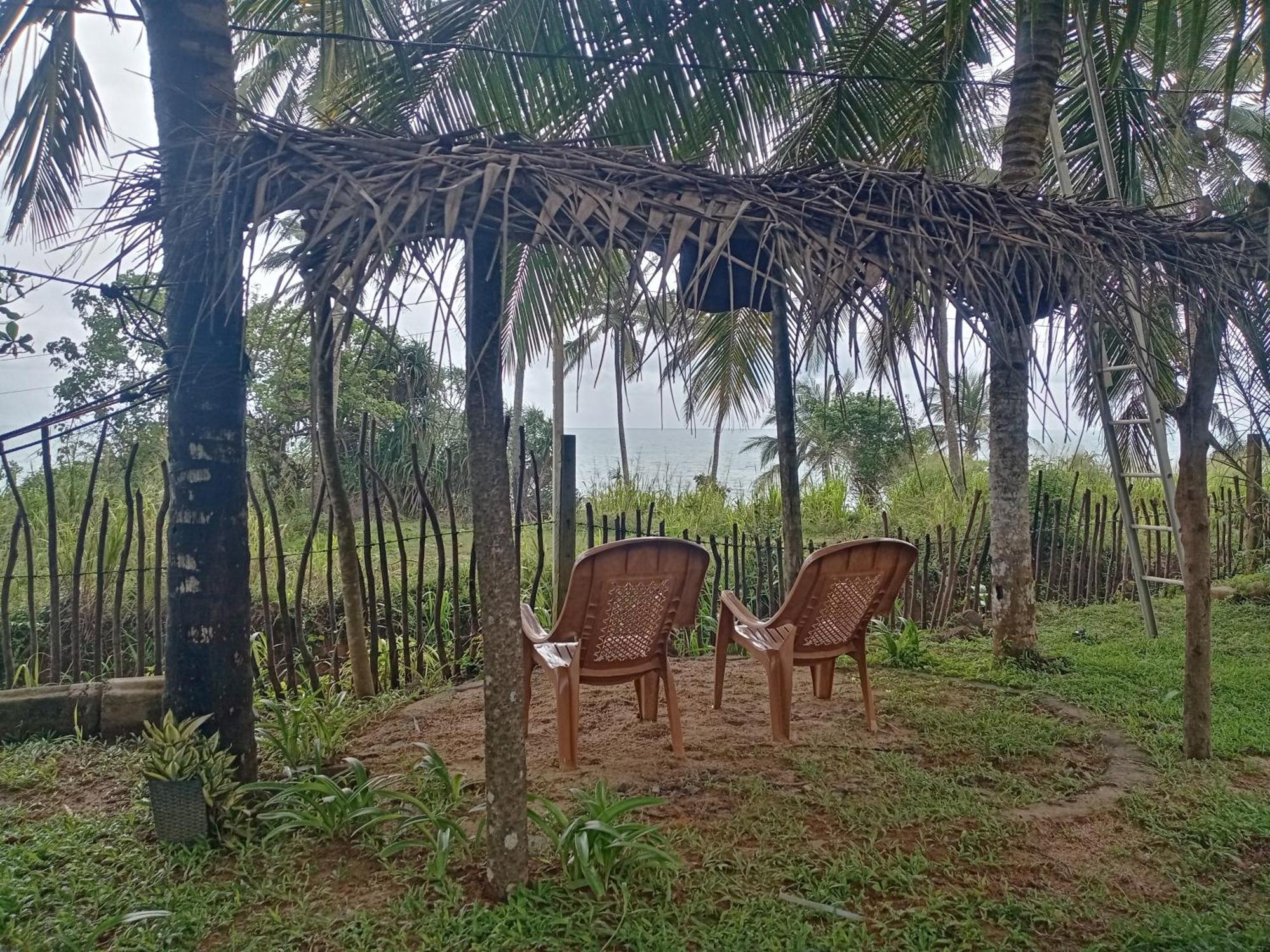 Tehan Homestay Dickwella Exterior foto